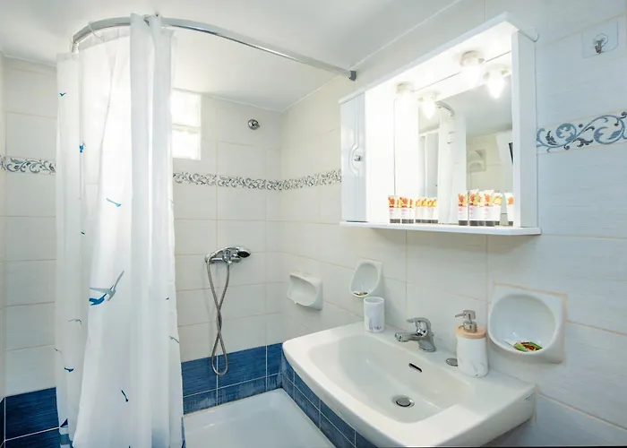 Mandilara Minimal Apartment *