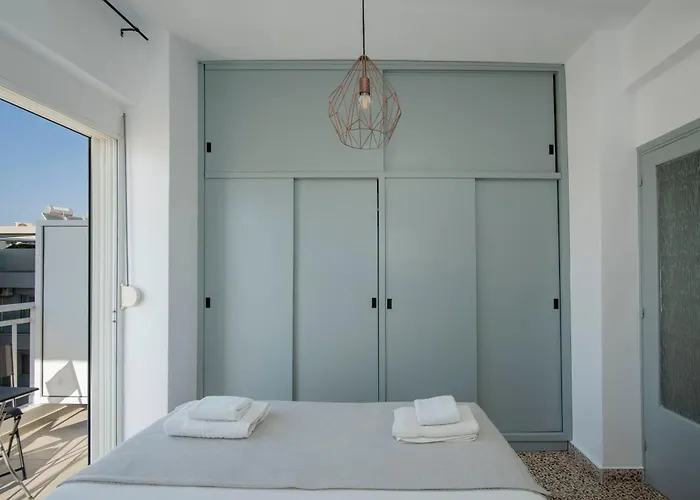 Mandilara Minimal Apartment